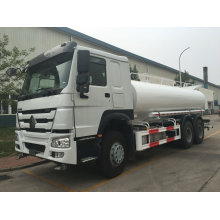 Camion-citerne d&#39;eau Sinotruk HOWO 4X2 pour 10-30 M3